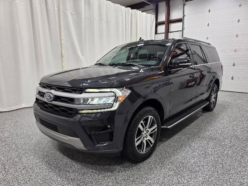 Used 2022 Ford Expedition Max XLT RWD image 3