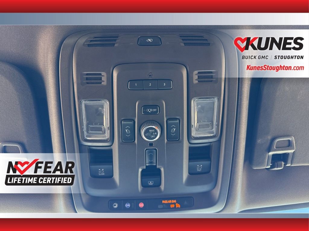 Used 2024 GMC Yukon Denali w/ Denali Reserve Package image 37