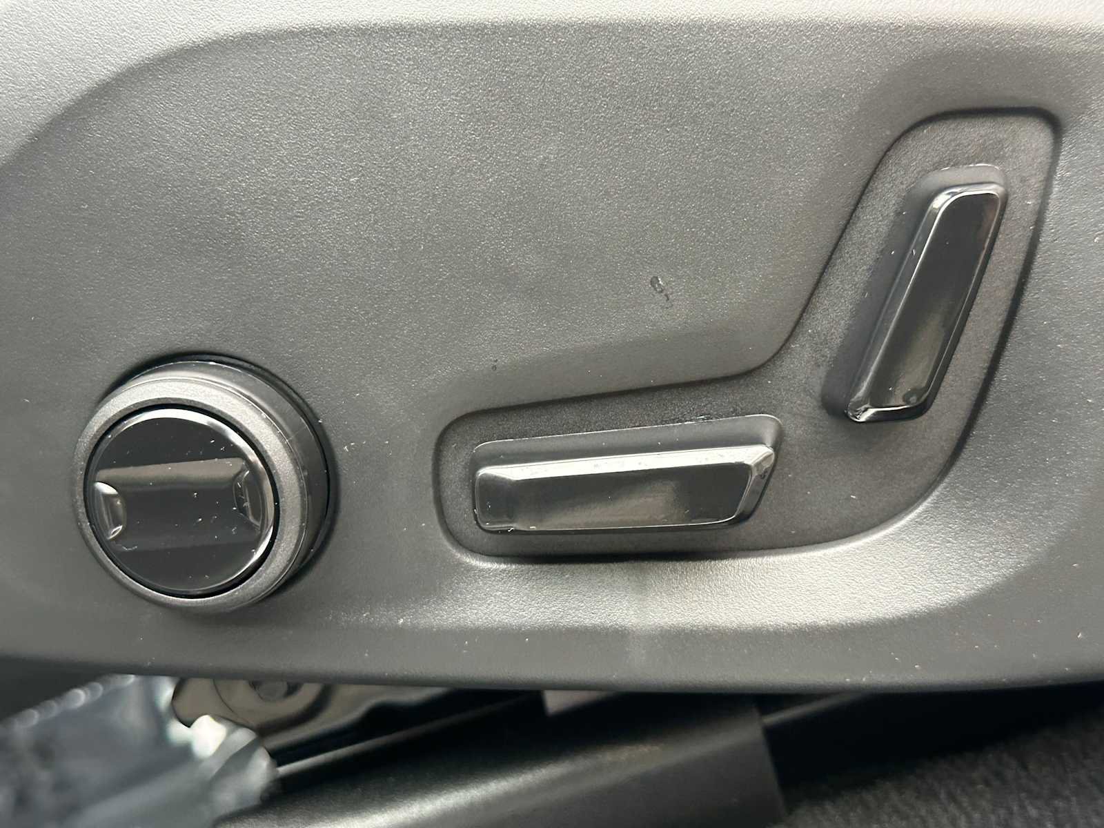 New 2026 Volvo XC90 B5 Core image 23