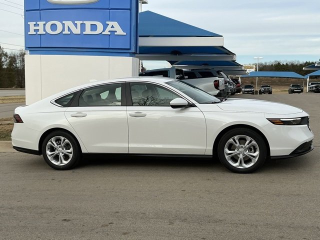 New 2025 Honda Accord LX image 2