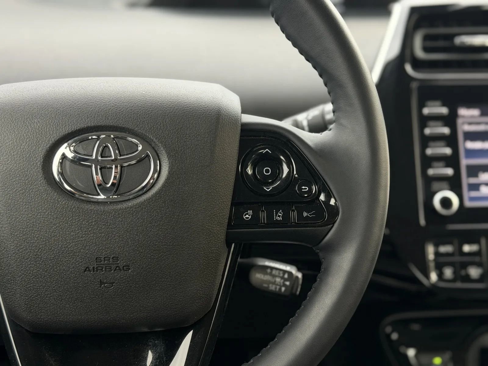 Used 2020 Toyota Prius XLE w/ Preferred Accessory Package image 22