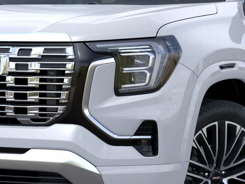 New 2027 GMC Terrain Denali w/ LPO, Black Badging Package AWD/4WD image 10