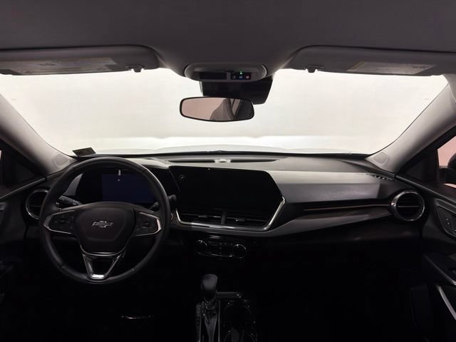 Used 2025 Chevrolet Trax ACTIV w/ Driver Confidence Package FWD image 28
