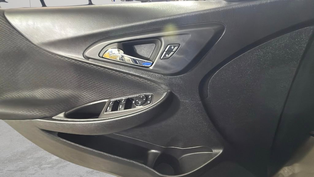 Used 2022 Chevrolet Malibu LT FWD image 23