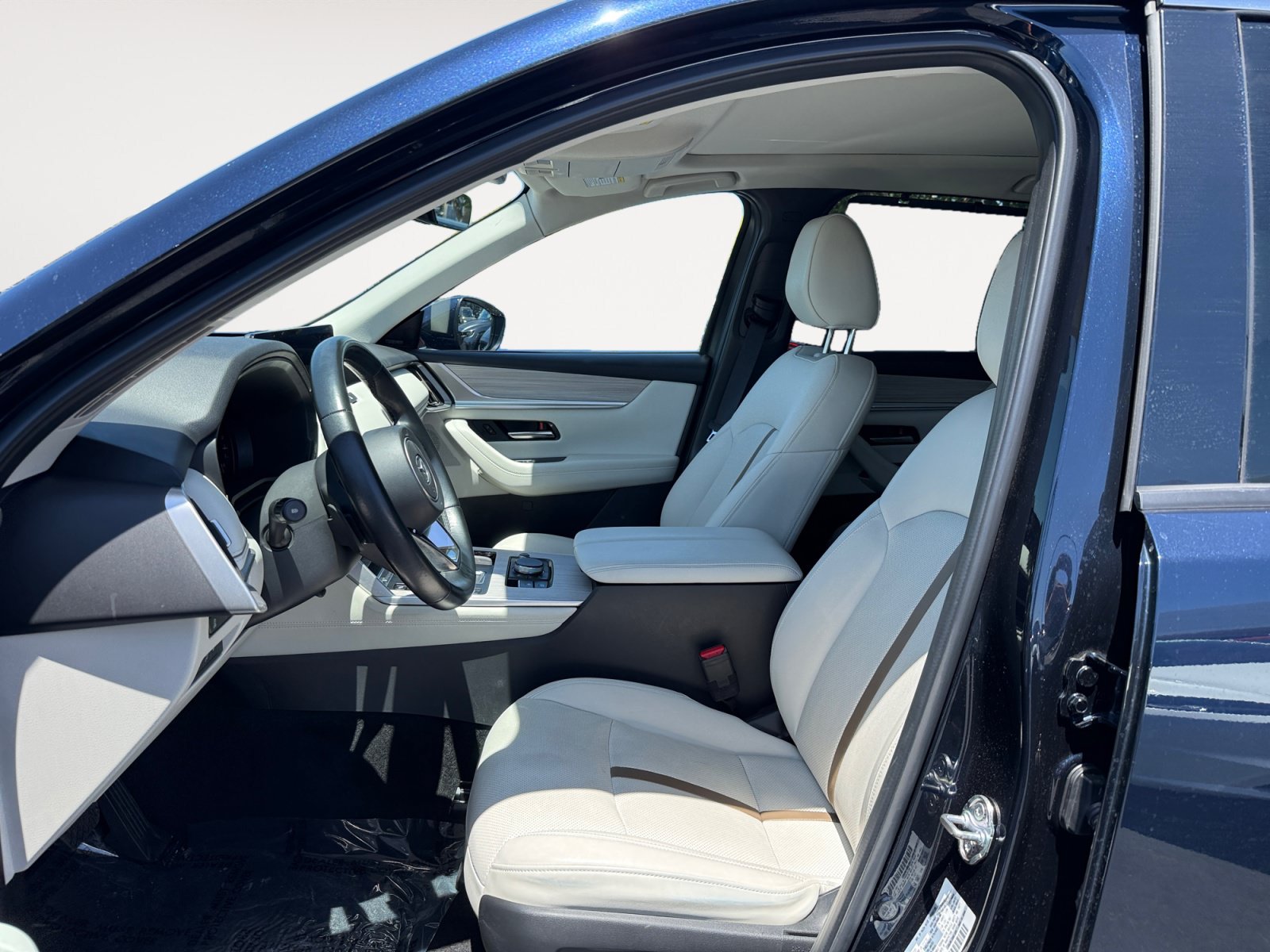 Certified 2024 MAZDA CX-90 Plug-In Hybrid w/ Premium Plus AWD/4WD image 10