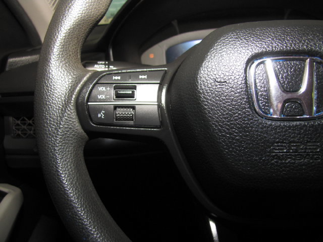 Certified 2023 Honda Accord EX image 28