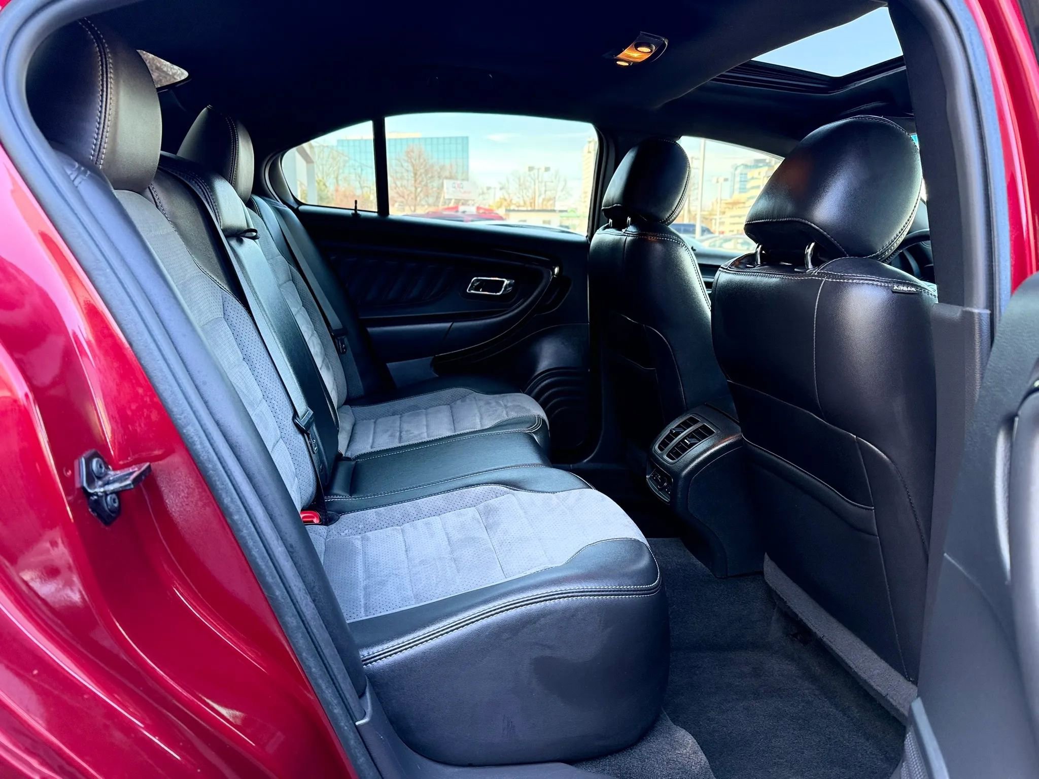 Used 2015 Ford Taurus SHO w/ Equipment Group 401A image 32