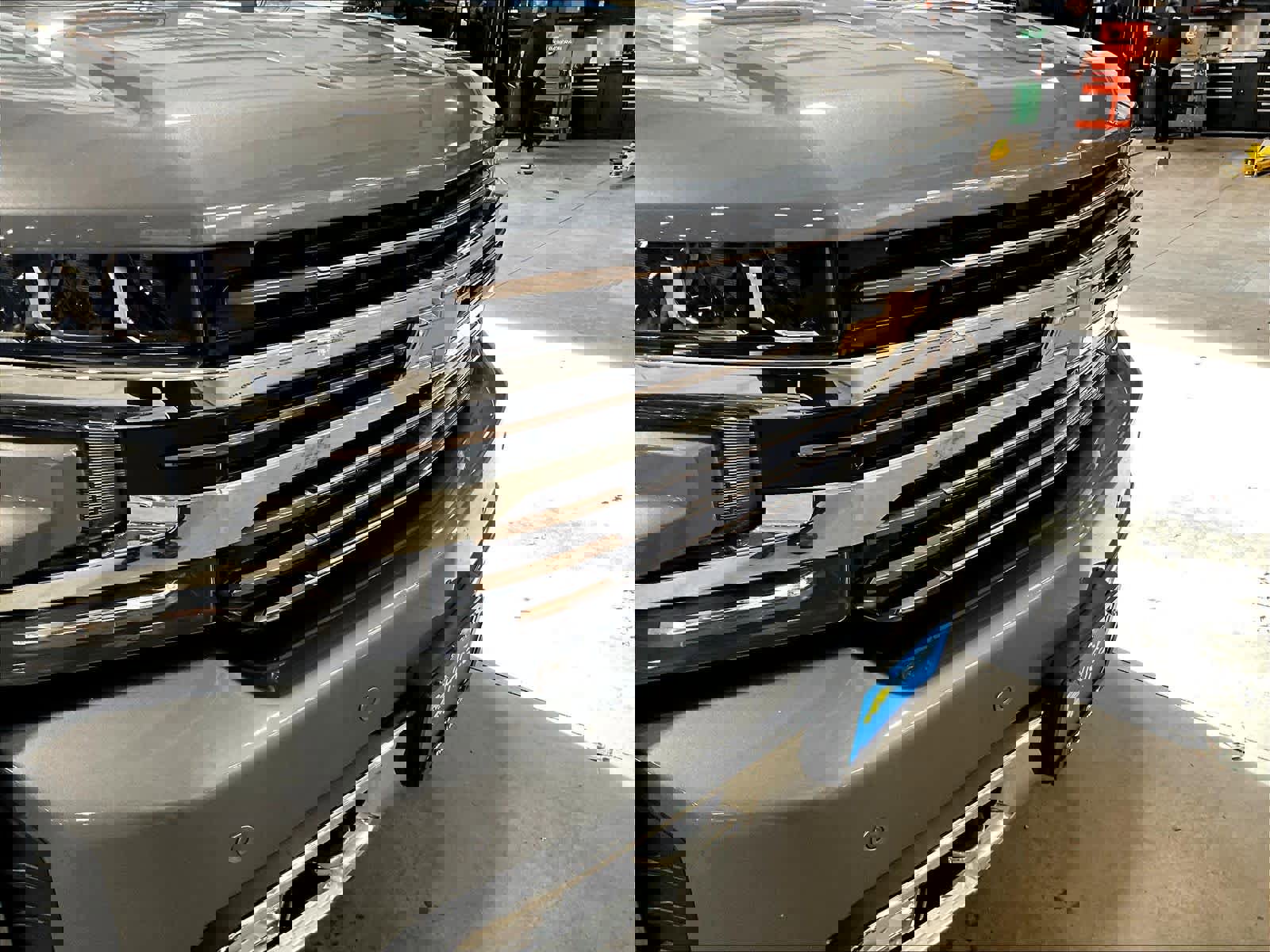 Used 2020 Chevrolet Silverado 1500 High Country w/ Technology Package image 33