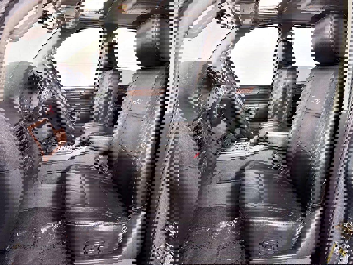 Used 2014 Nissan Armada Platinum image 27