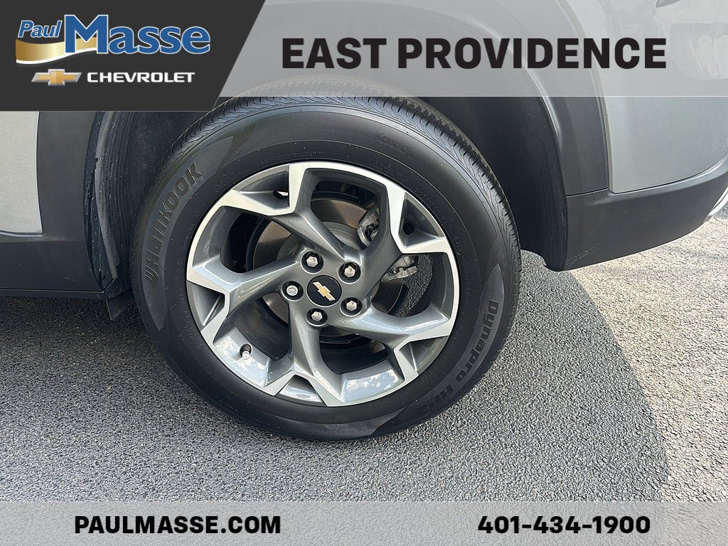 Certified 2024 Chevrolet Trax LT w/ LT Convenience Package FWD image 8