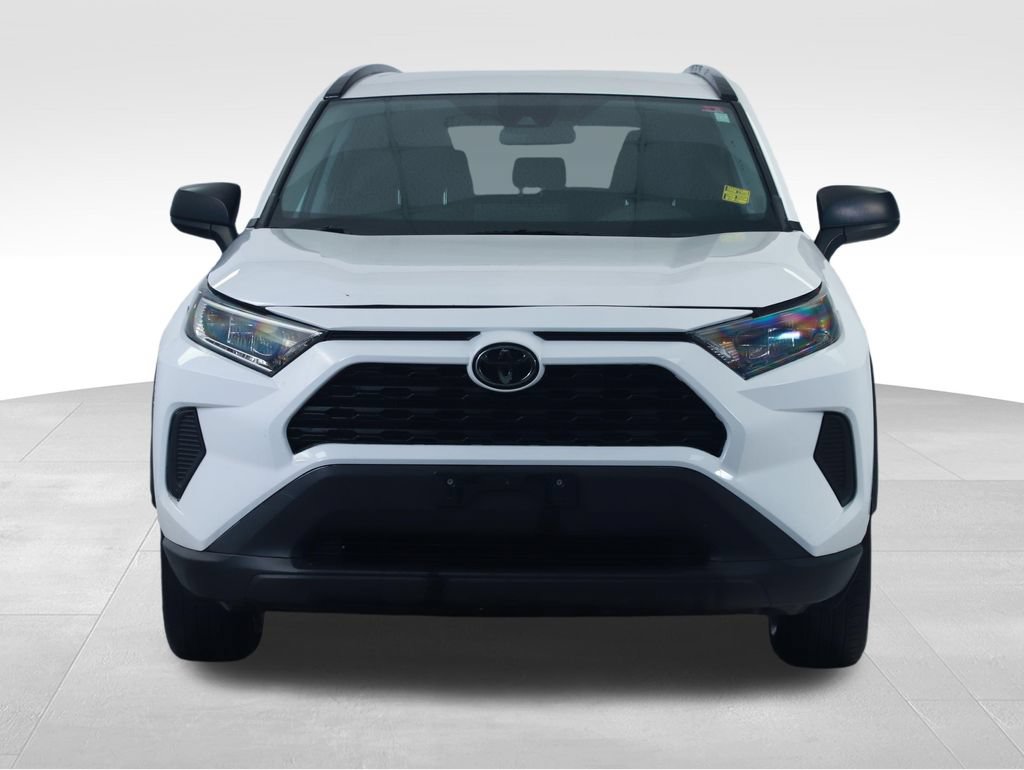 Used 2020 Toyota RAV4 LE w/ Carpet Mat Package AWD/4WD image 6