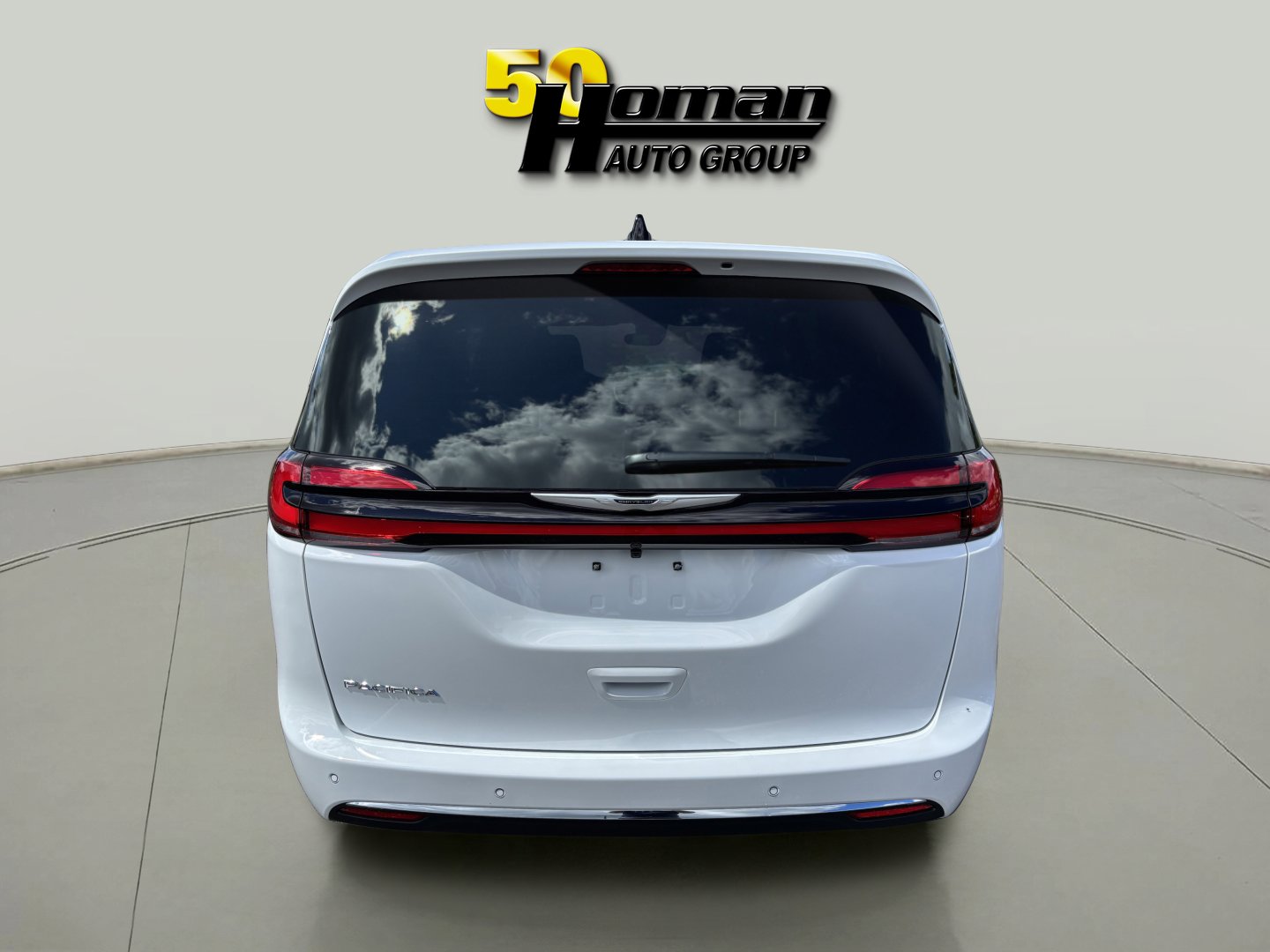 New 2026 Chrysler Pacifica Select image 4