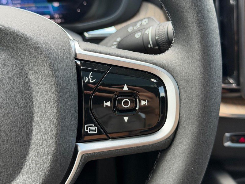 New 2026 Volvo XC60 T8 Plus w/ Climate Package AWD/4WD image 11