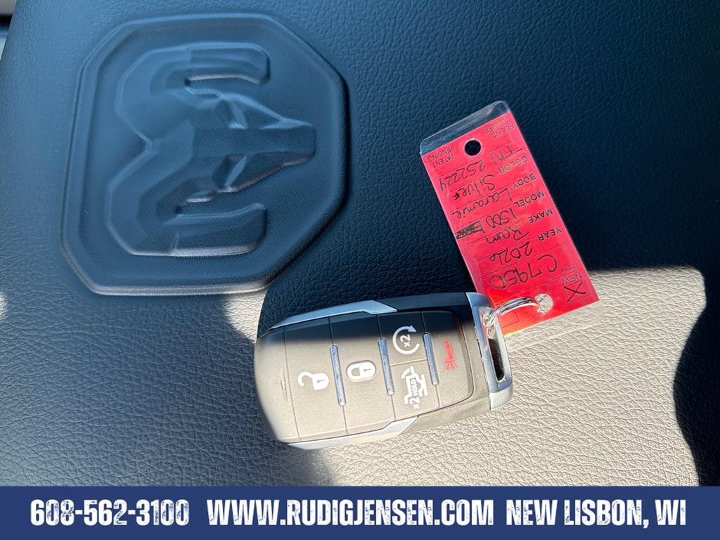 New 2026 RAM 1500 Laramie w/ Night Edition AWD/4WD image 32