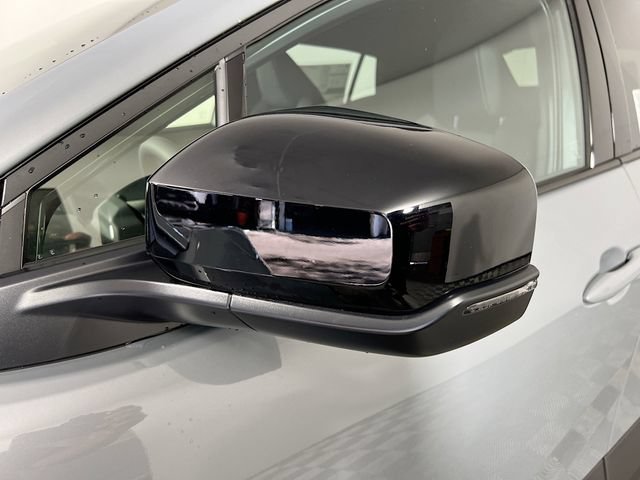 New 2026 Toyota C-HR AWD/4WD image 10