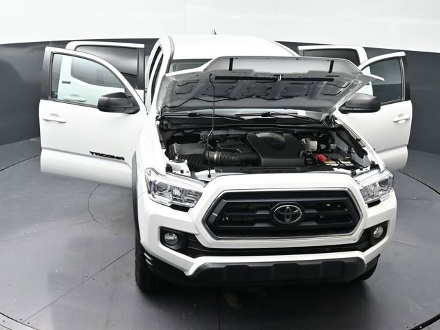 Used 2023 Toyota Tacoma SR5 AWD/4WD image 45
