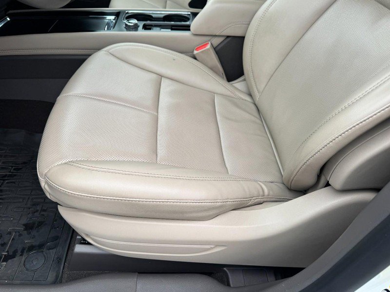 Certified 2022 Lincoln Corsair FWD w/ Equipment Group 101A image 26