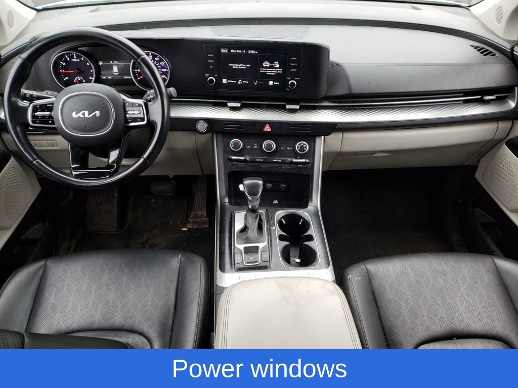 Used 2022 Kia Carnival LX image 10