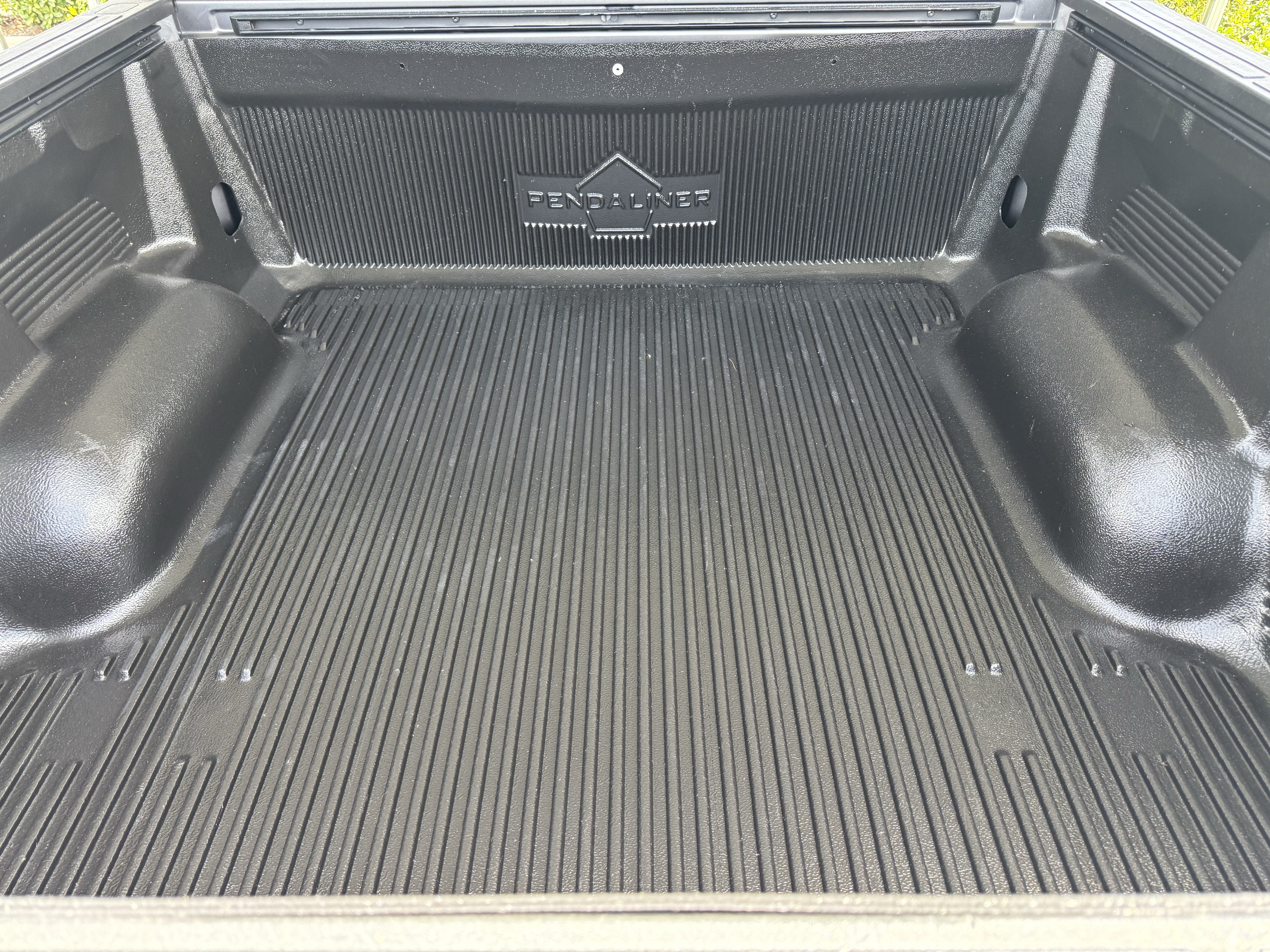 Used 2017 Toyota Tundra Limited w/ Limited Premium Package AWD/4WD image 20