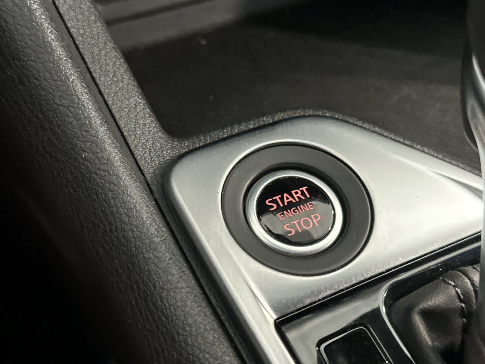 Used 2025 Nissan Sentra SV FWD image 22