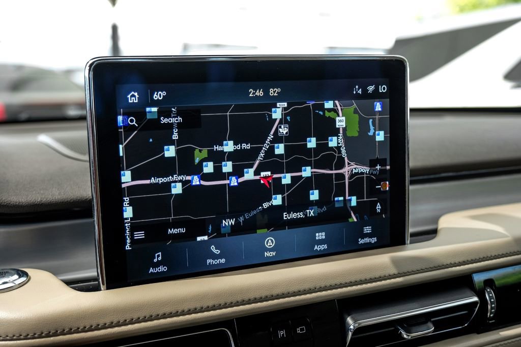 Used 2023 Lincoln Aviator AWD w/ Premium Package image 19