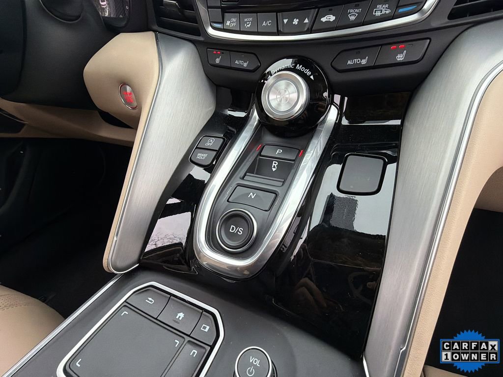 Used 2025 Acura TLX w/ Technology Package image 9