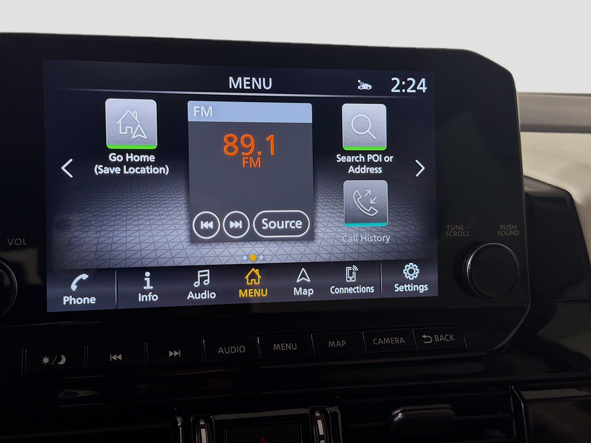 Used 2023 Nissan Pathfinder SL w/ Lighting Package (N92) FWD image 19