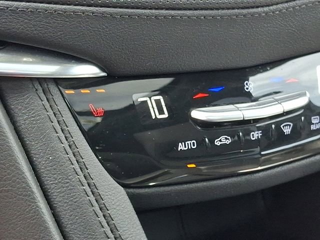 Certified 2024 Cadillac XT6 Luxury w/ LPO, Floor Liner Package image 21