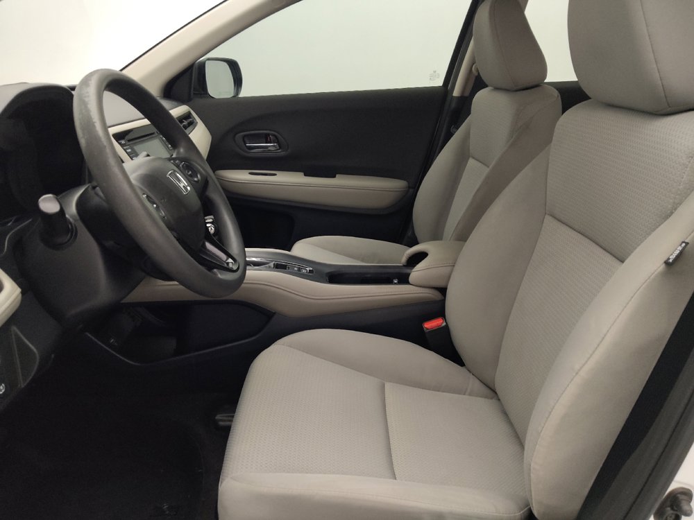 Used 2021 Honda HR-V LX image 17