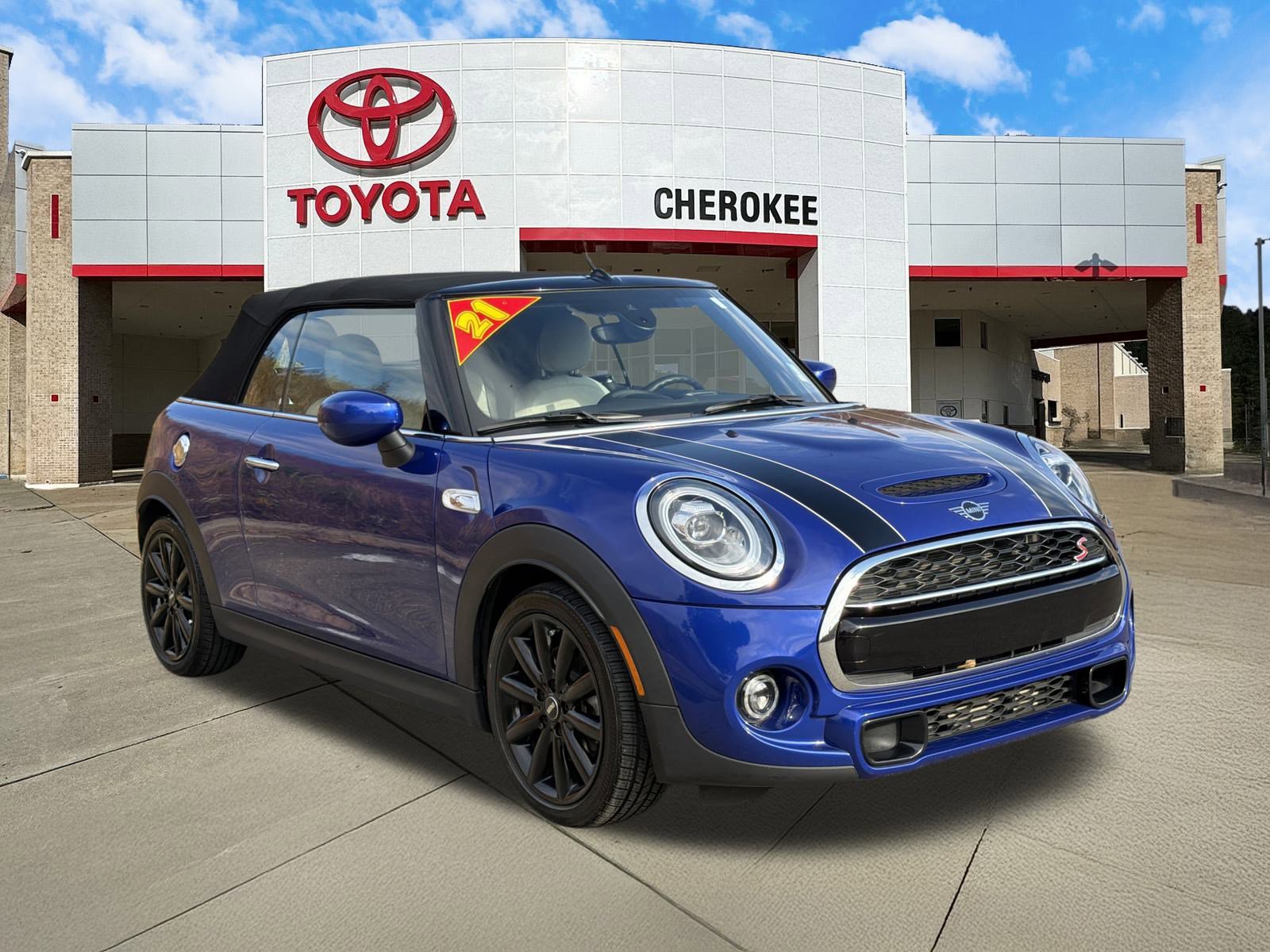 Used 2021 MINI Cooper S w/ Signature Upholstery Package image 3