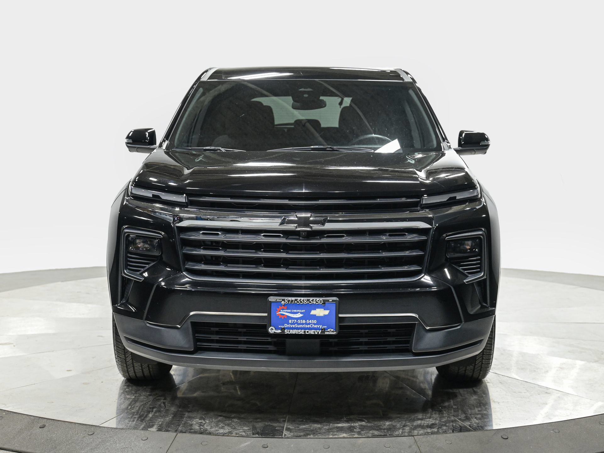 Used 2024 Chevrolet Traverse LS FWD image 10