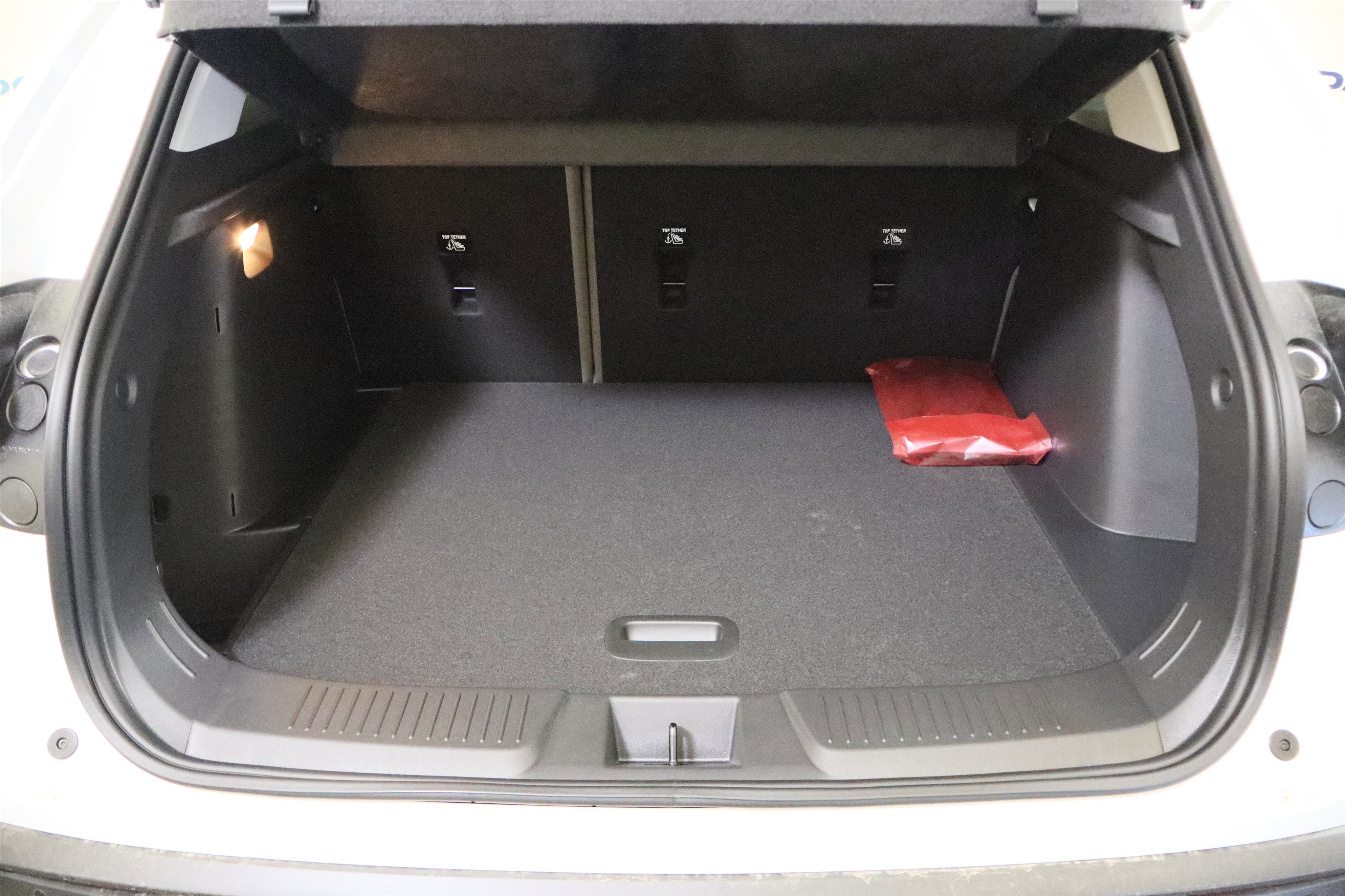 New 2026 Chevrolet Trax ACTIV w/ Sunroof Package FWD image 9