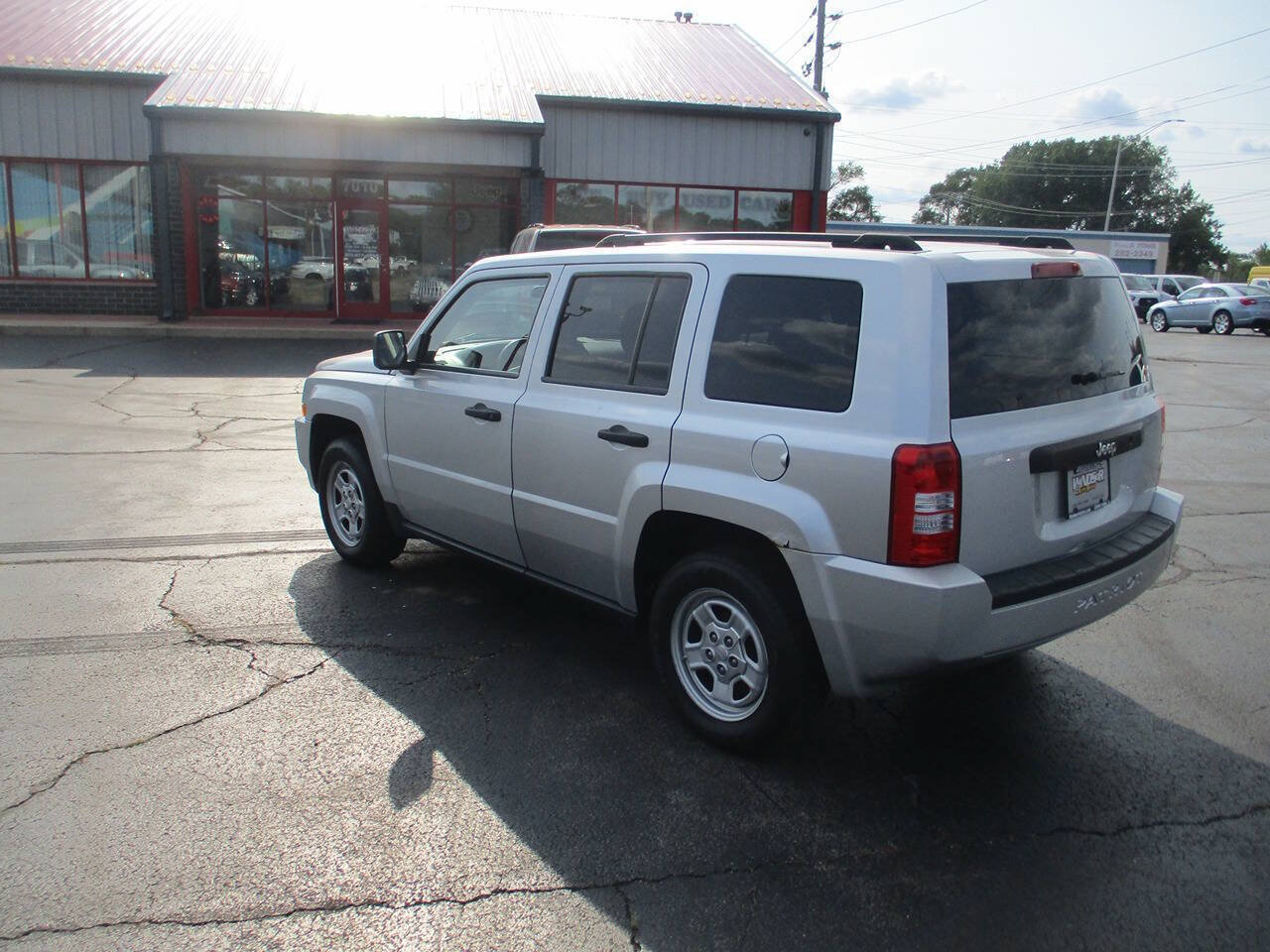 Used 2010 Jeep Patriot Sport FWD image 3