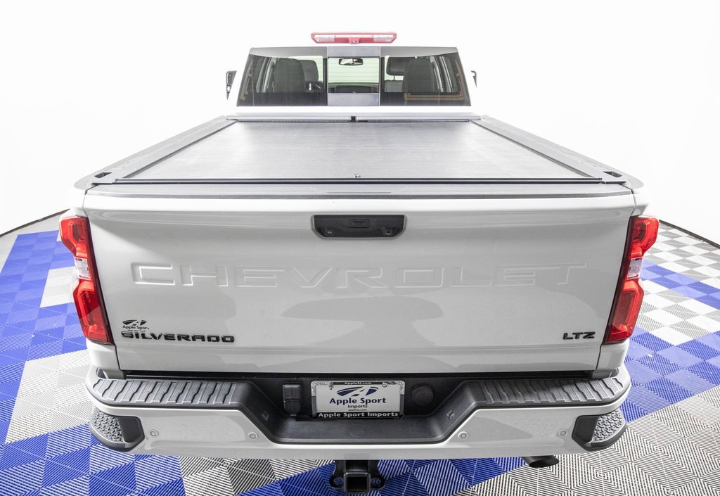 Used 2024 Chevrolet Silverado 2500 LTZ w/ LTZ Plus Package image 6