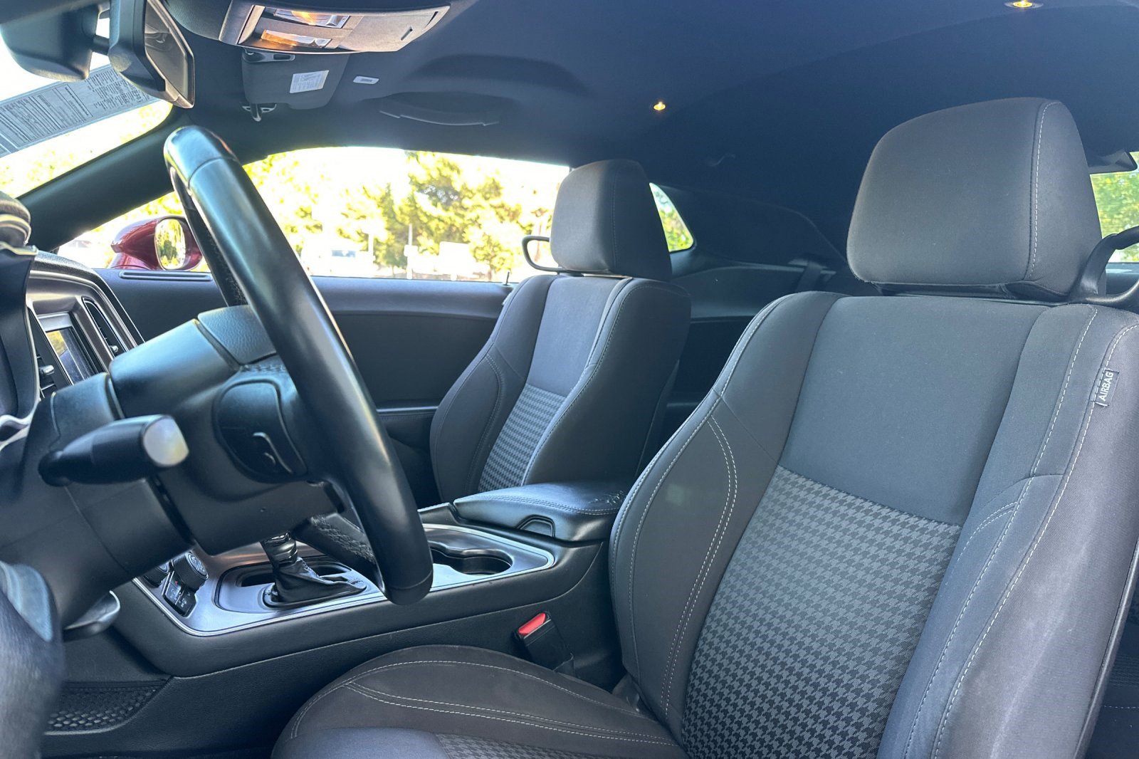 Used 2019 Dodge Challenger SXT image 21