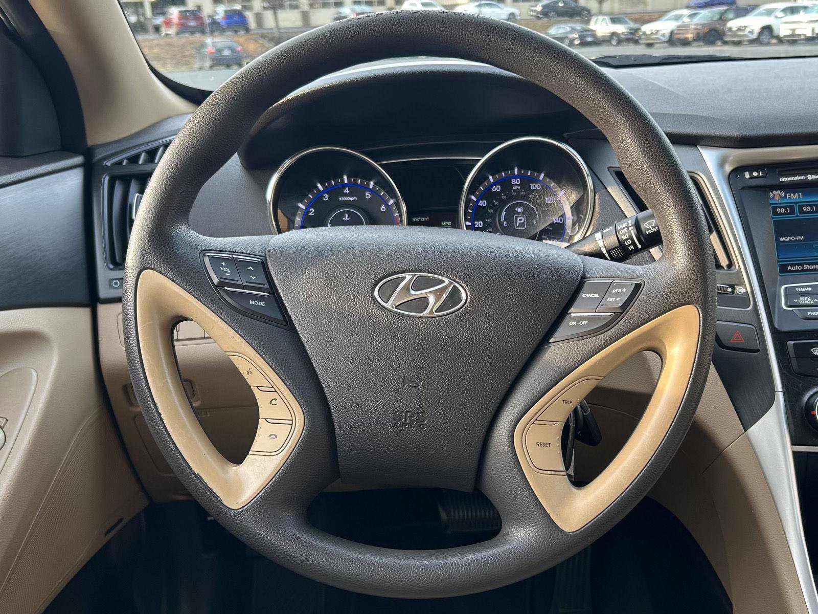 Used 2011 Hyundai Sonata GLS image 21