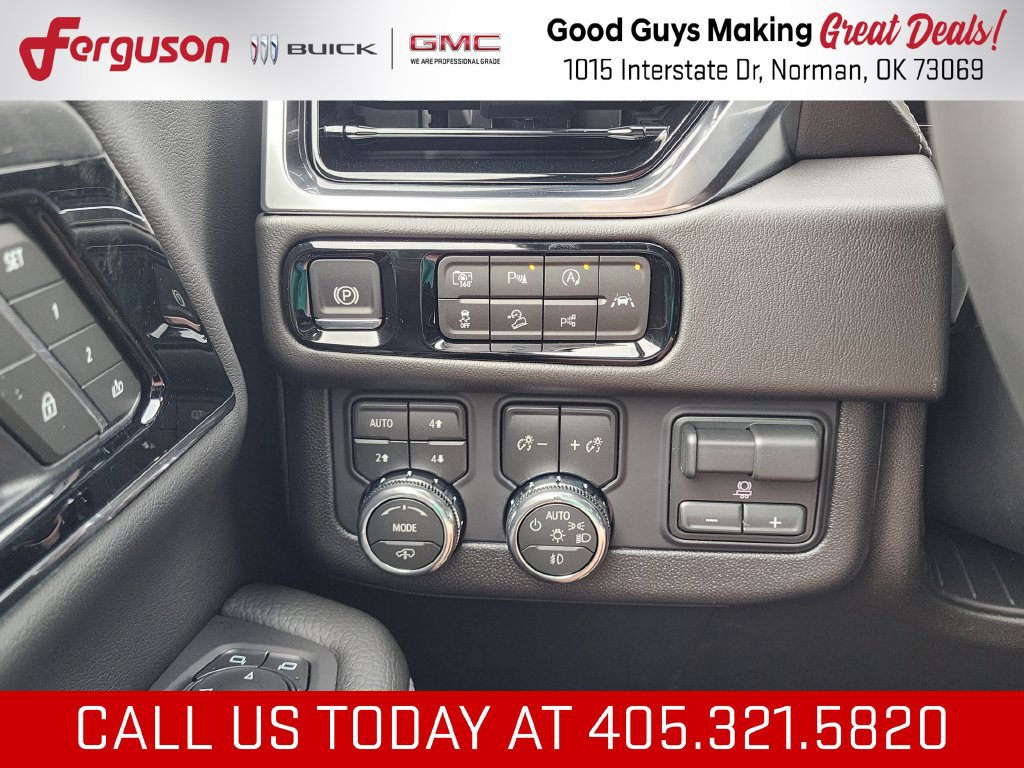 New 2026 GMC Yukon Denali w/ Denali Reserve Package AWD/4WD image 19