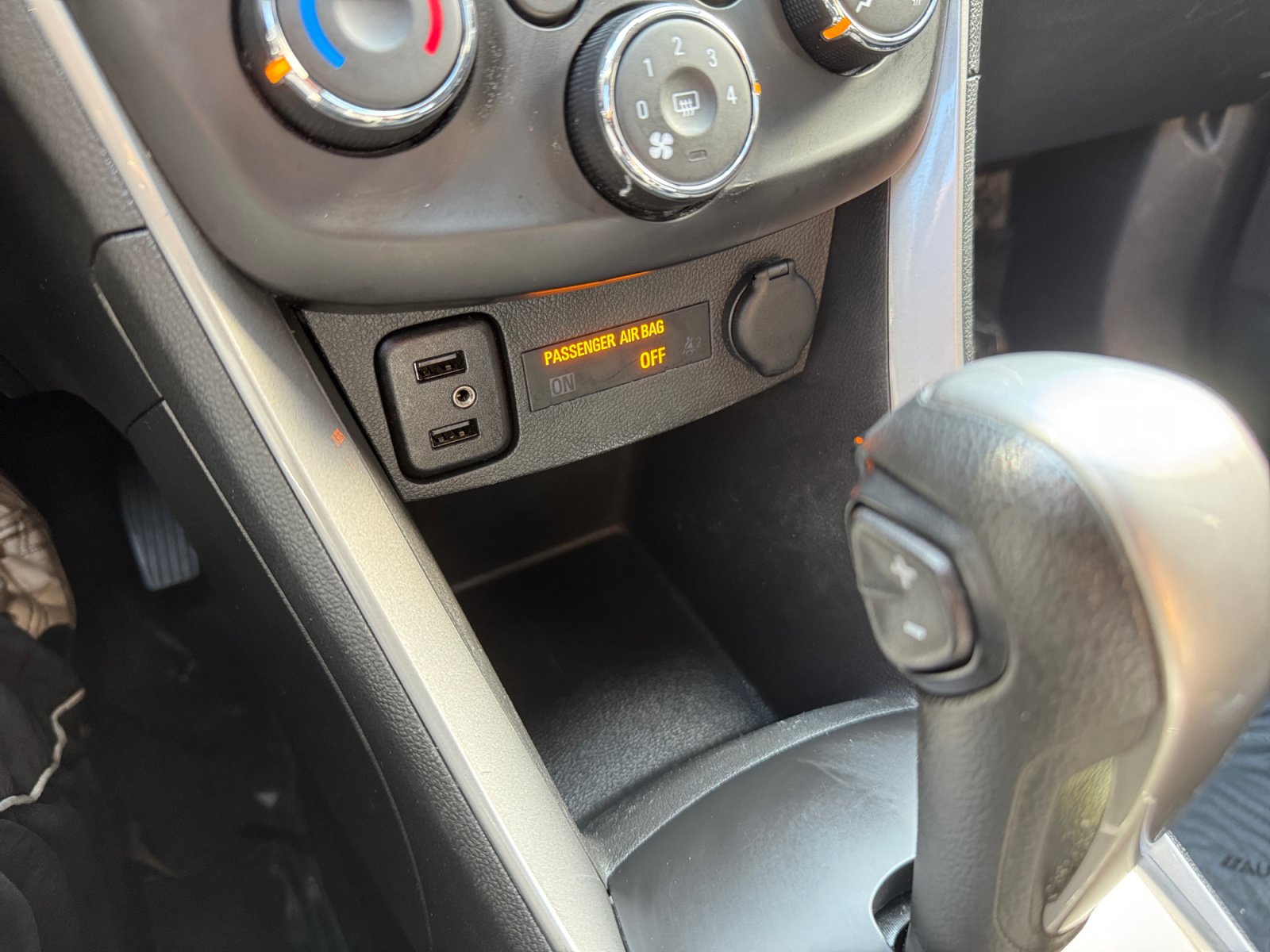 Used 2020 Chevrolet Trax LT w/ LT Convenience Package FWD image 18