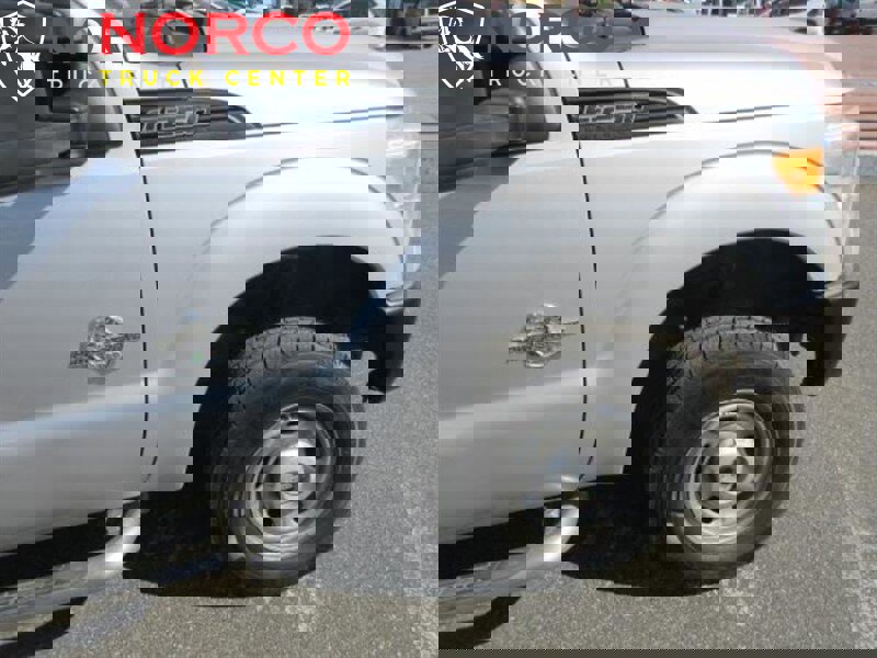 Used 2012 Ford F250 XL w/ Skid Plate Pkg image 3