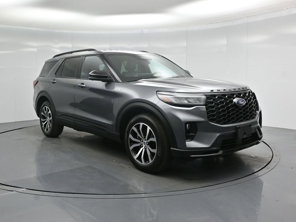Used 2025 Ford Explorer ST-Line image 60