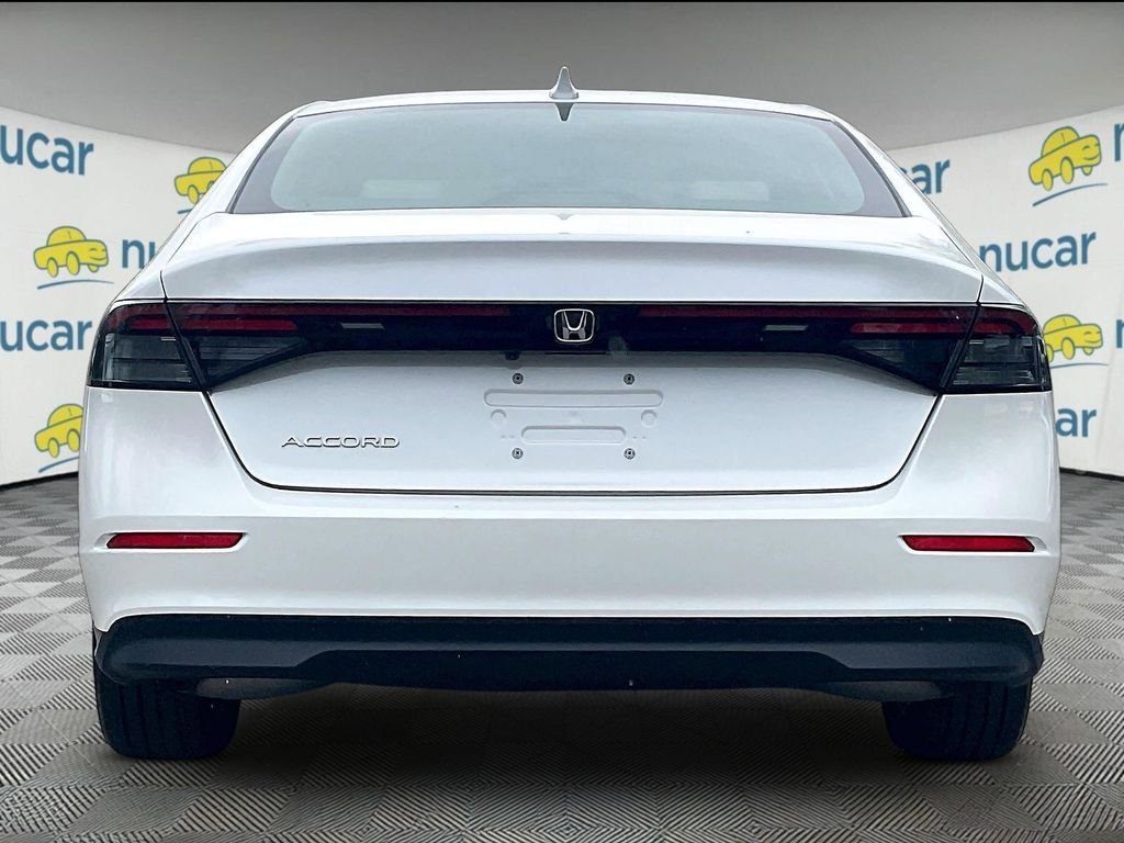 Used 2023 Honda Accord EX image 5