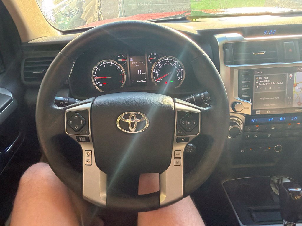 Used 2022 Toyota 4Runner Limited AWD/4WD image 17