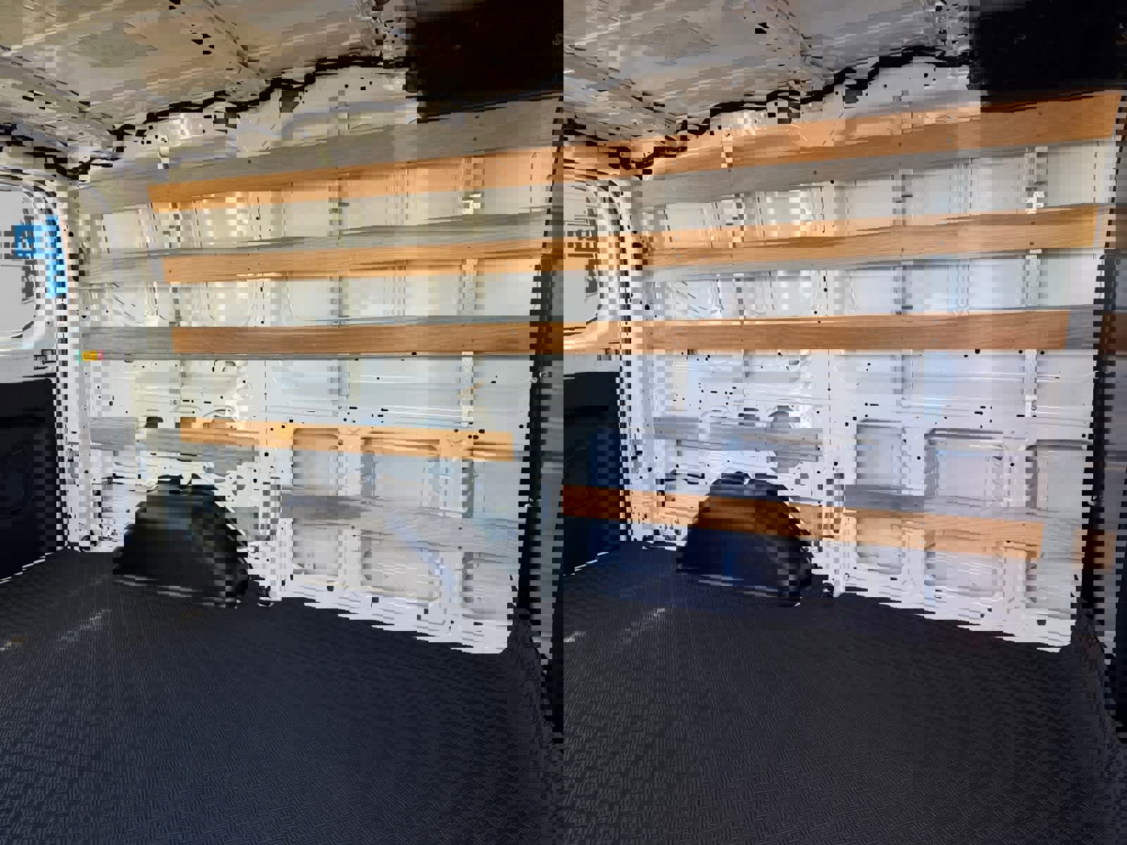 Used 2024 Ford Transit 250 Low Roof w/ Exterior Upgrade Package image 25