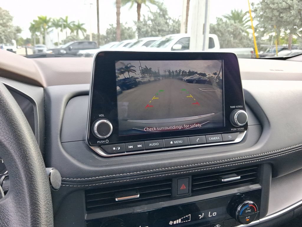 Certified 2023 Nissan Rogue SV FWD image 23