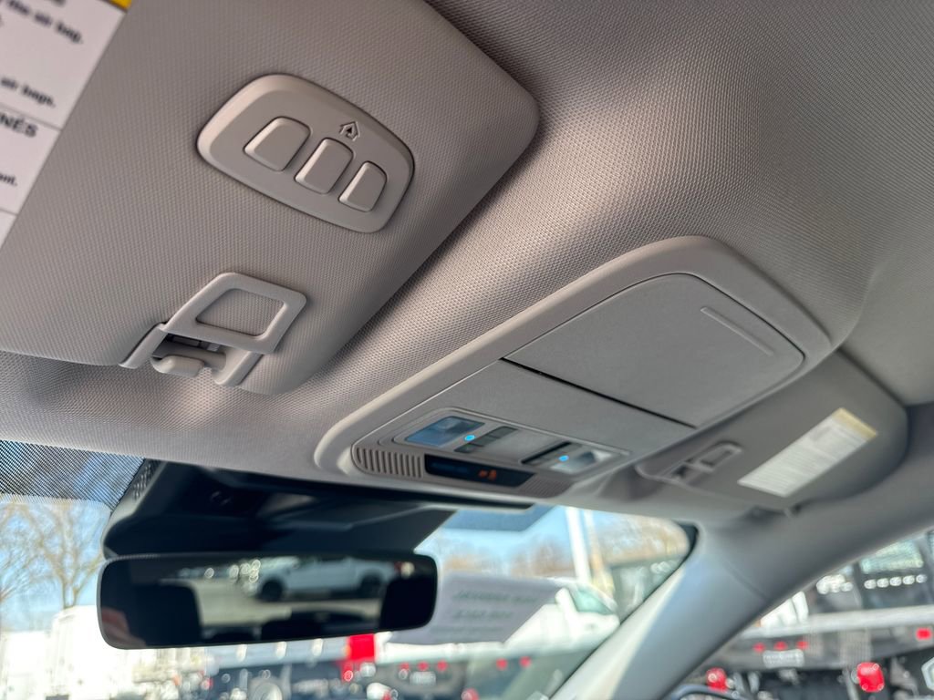 Used 2025 Ford Mustang Mach-E Select w/ Comfort Package Lite image 40