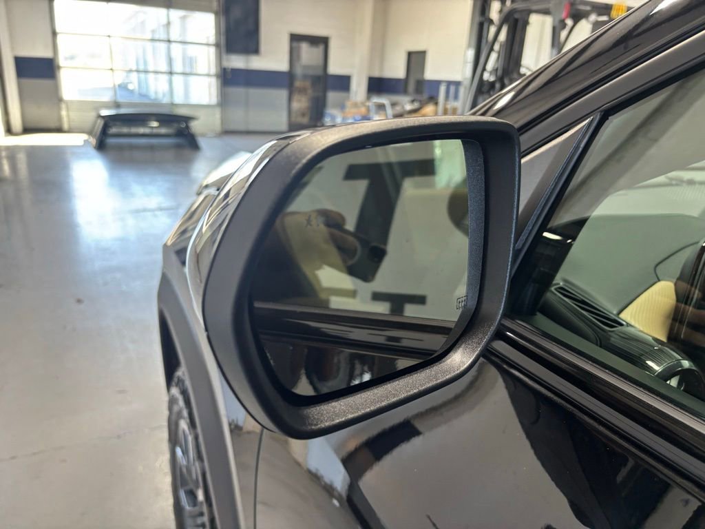 New 2026 Chevrolet Equinox ACTIV w/ Safety and Technology Package FWD image 9