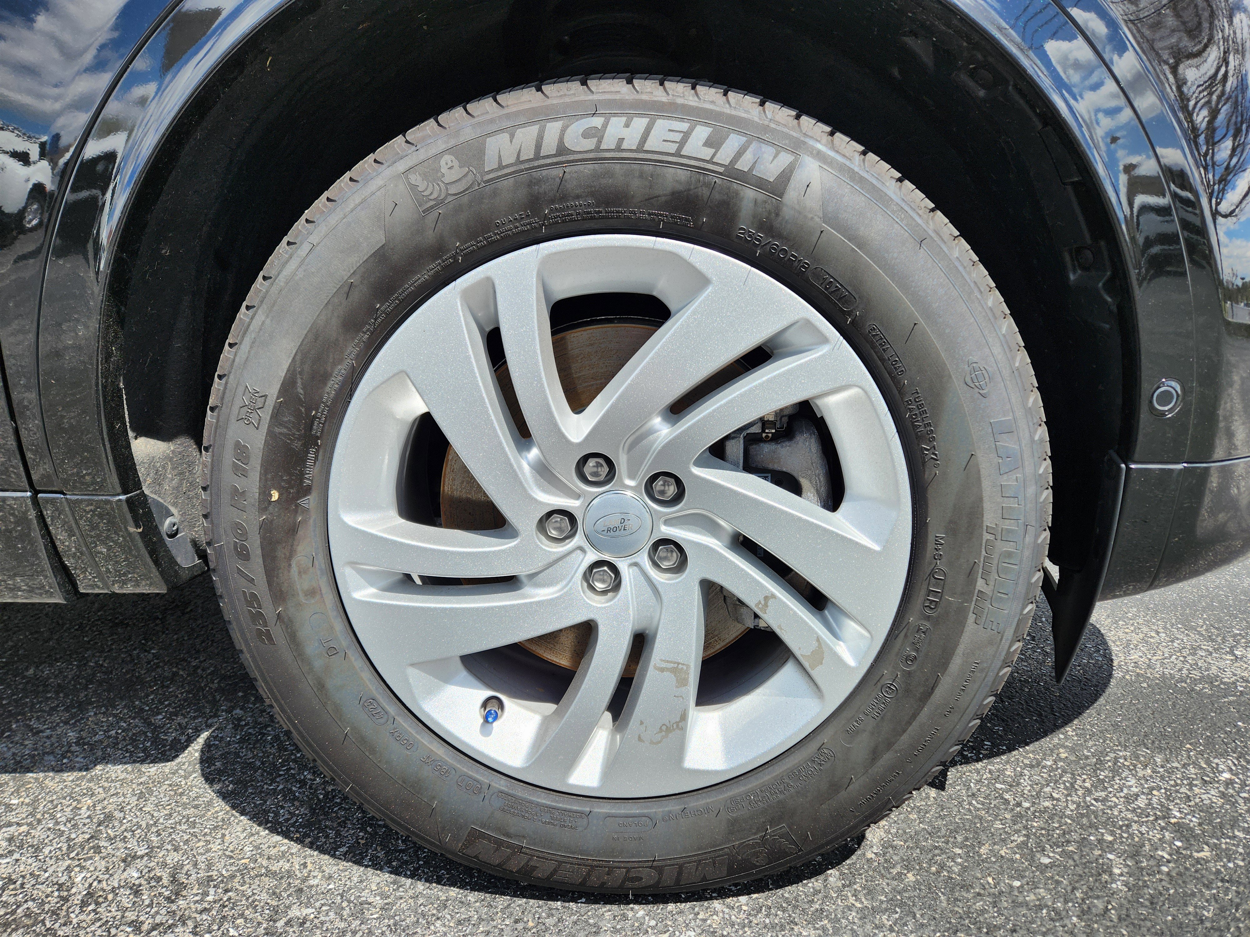 Certified 2024 Land Rover Discovery Sport S image 7