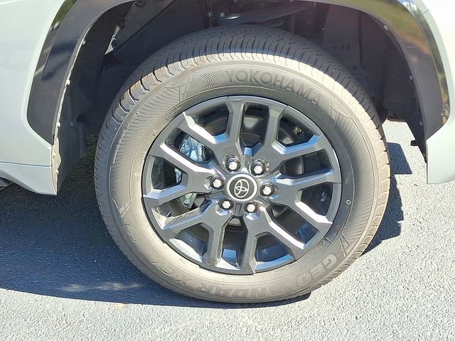 Used 2023 Toyota Tundra Platinum image 10