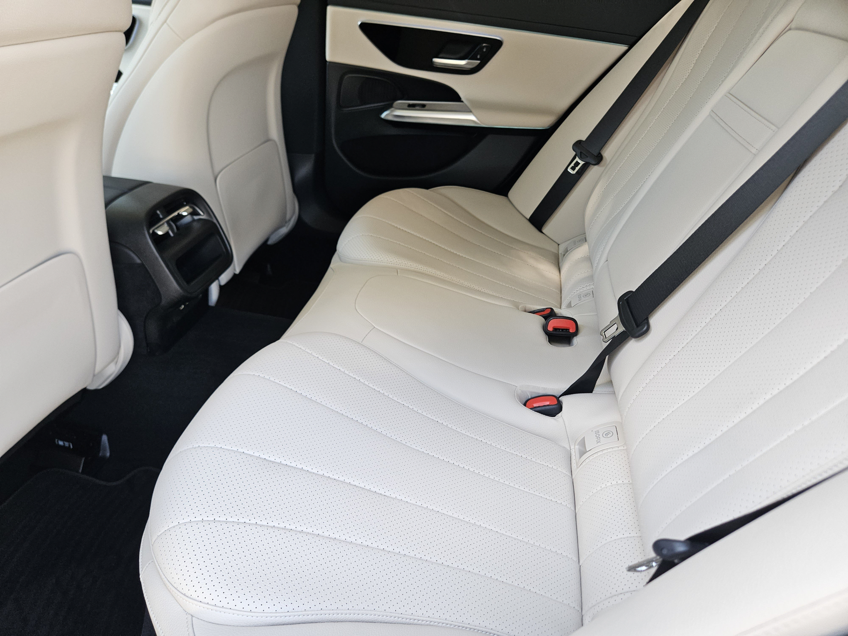 Certified 2024 Mercedes-Benz E 350 4MATIC Sedan image 20