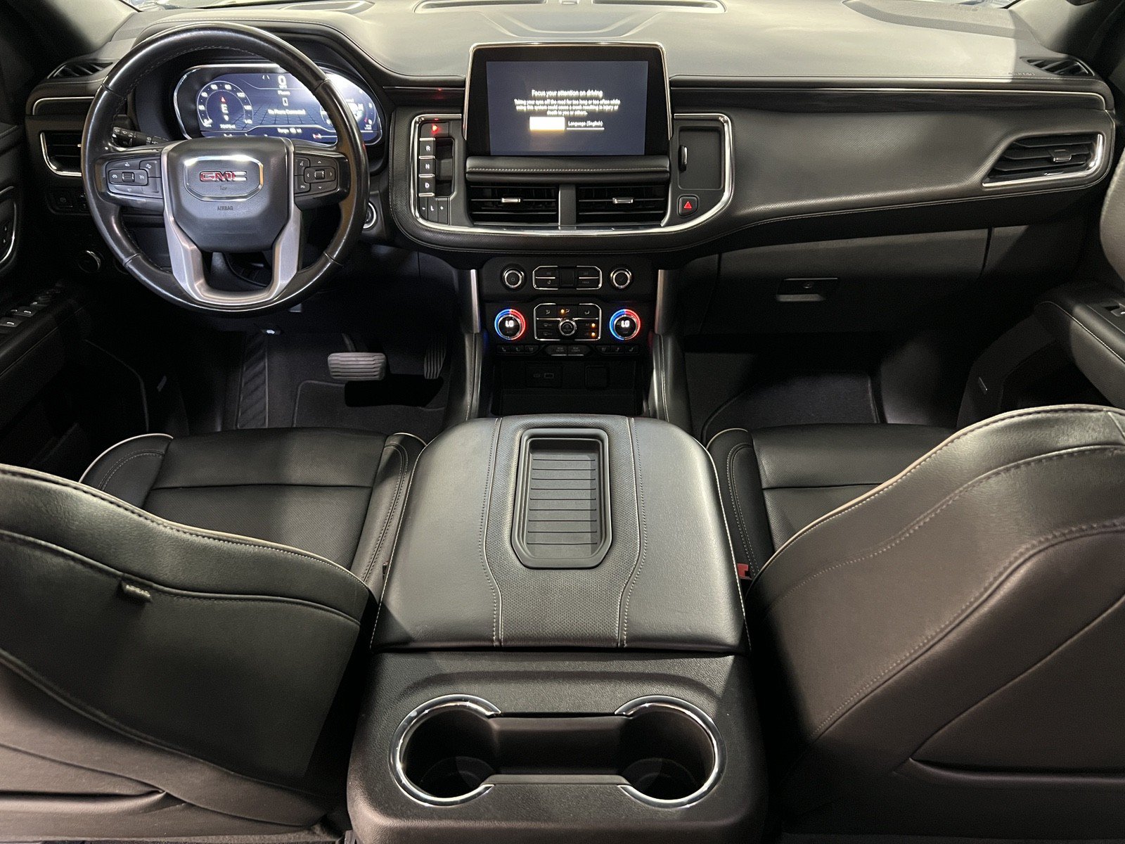 Used 2023 GMC Yukon XL SLT AWD/4WD image 13